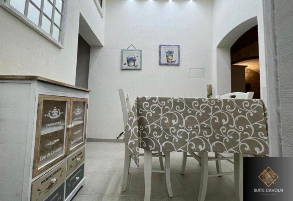 Suite Cavour Luxury Home Tarento Exterior foto